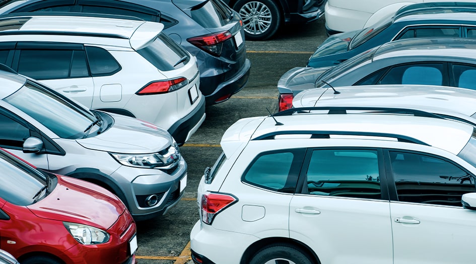 A variety of sedans and SUVs in a parking lot show some of the most and least stolen vehicles in Canada